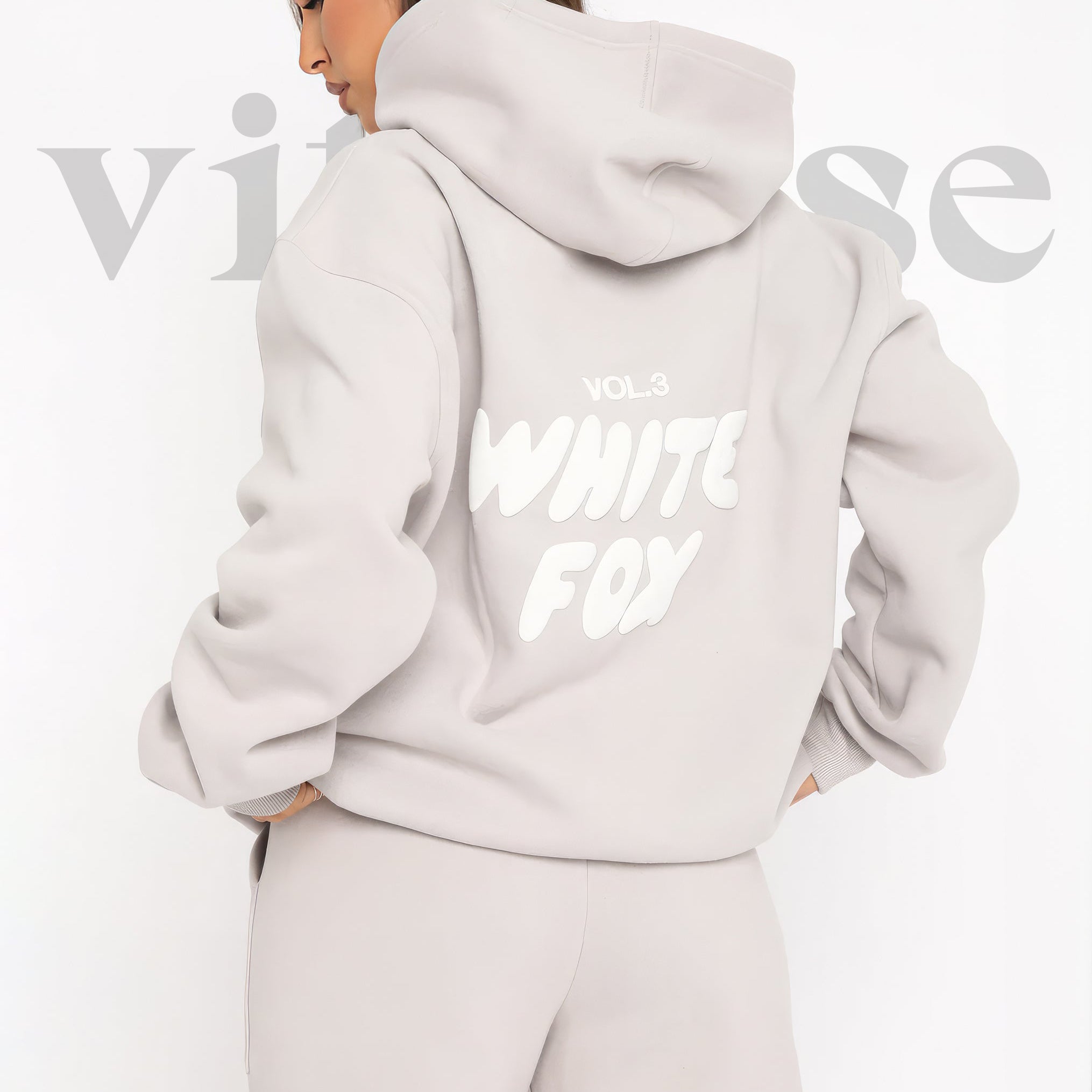 Good white fox sweat set