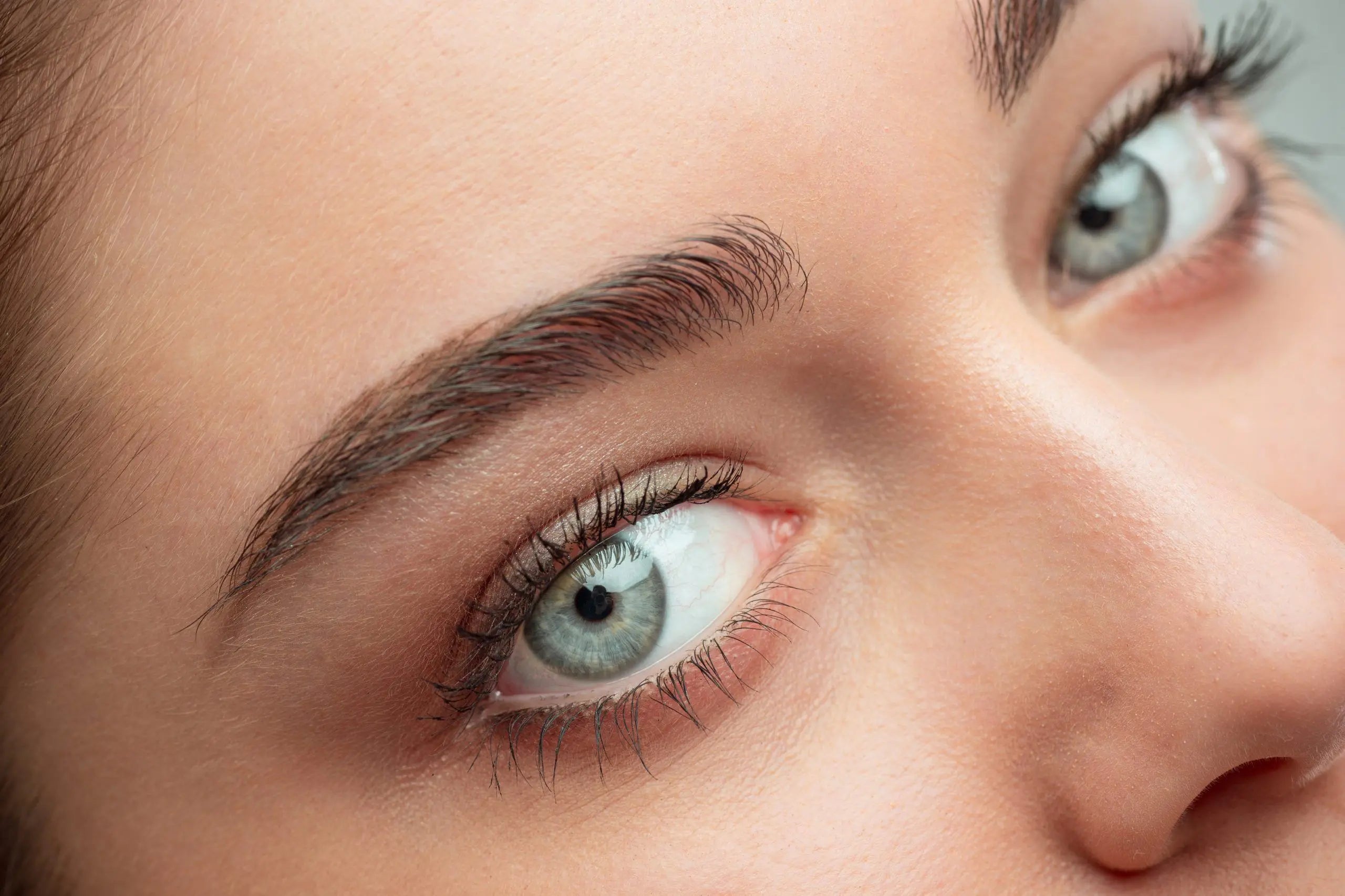 How to get perfect Eyelashes: the help of Growth Serums